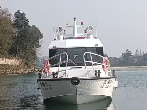 快艇